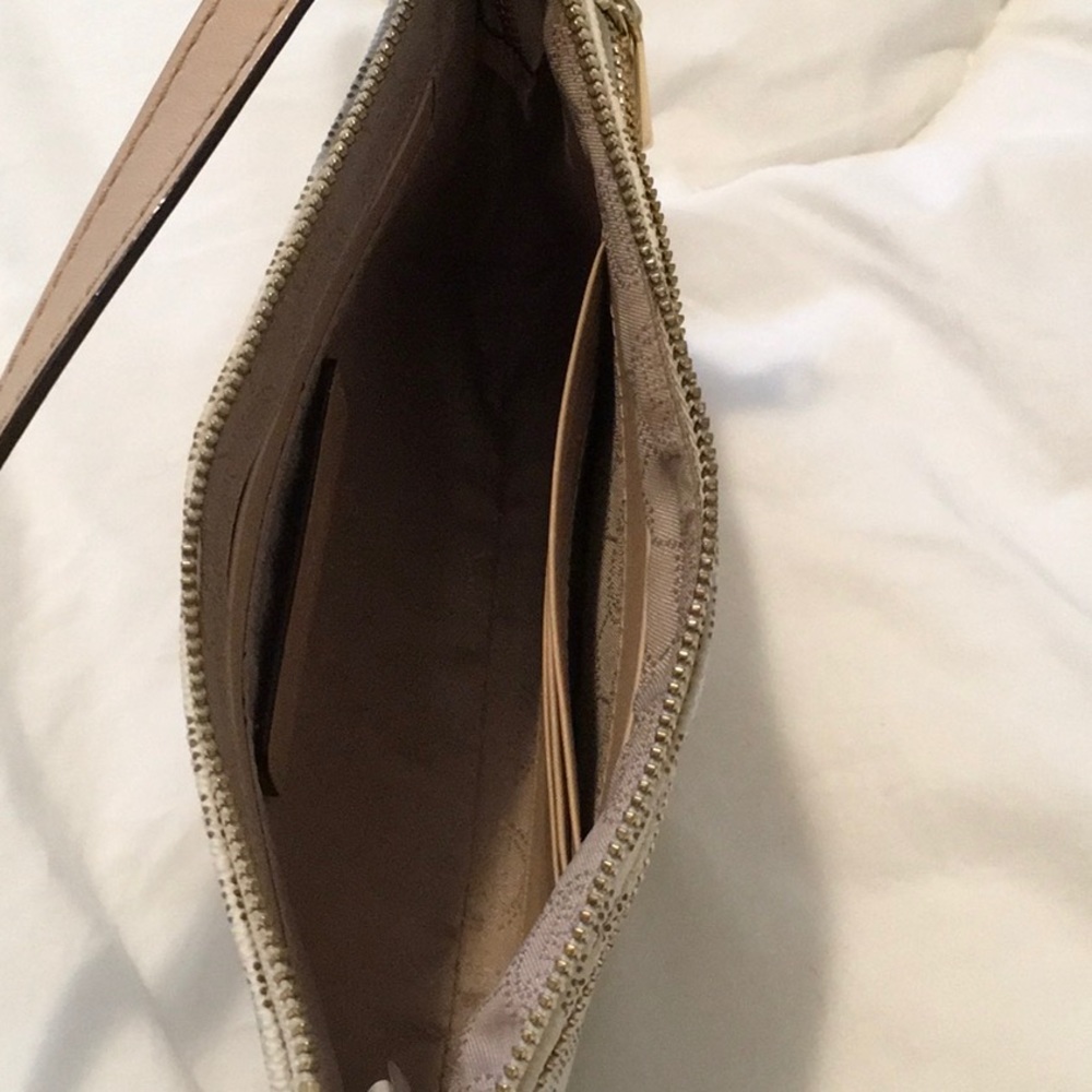 Preowned ladies purse